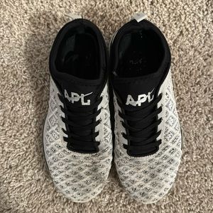 APL Women’s Techloom Phantom Size 6